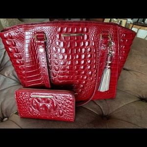 NWT Brahmin Set- Paris + Suri Wallet, Tassel
